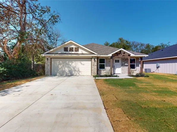 703 Cedar St, Cleburne, TX 76031