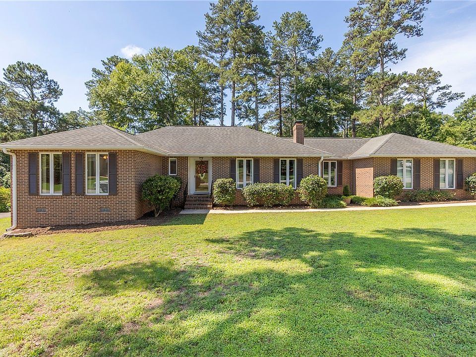 1st image of 207 Laurel Ridge Rd