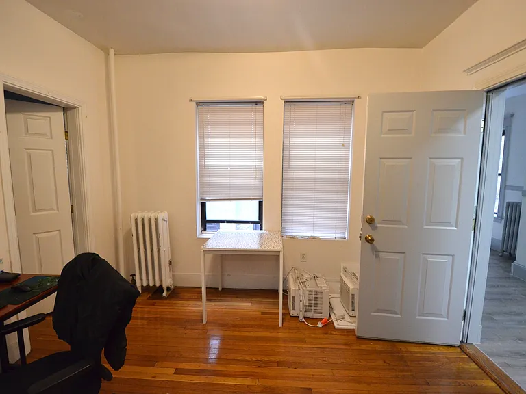 Westland Ave — Photo 4