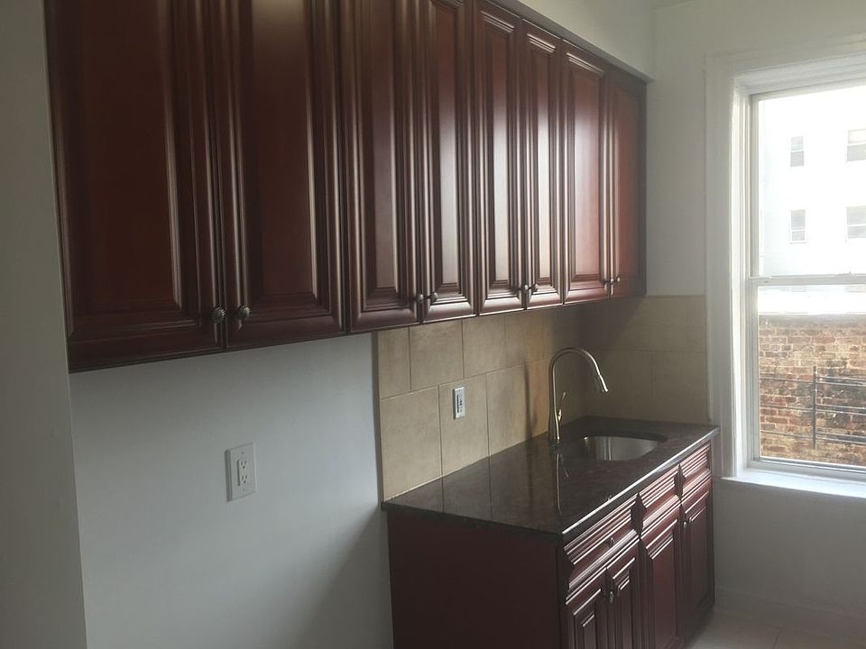 1st image of 3946 27th St APT 2C
