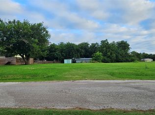116 E Cooper St, Pilot Pt, TX 76258