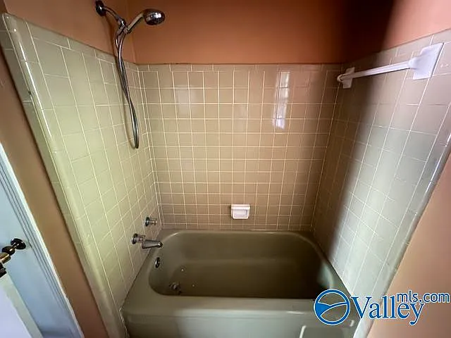 1725 Millican Pl NW — Photo 15