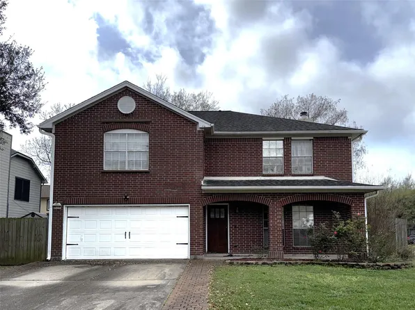 303 Cypress Ln, La Porte, TX 77571