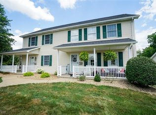 229 Chestnut St, Leetonia, OH 44431