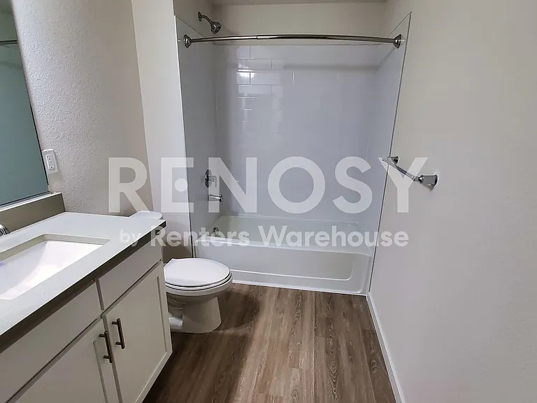 17297 Wilde Ave #305 — Photo 11