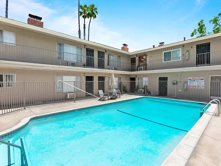 School Circle Apartments - Riverside, CA — Photo 67