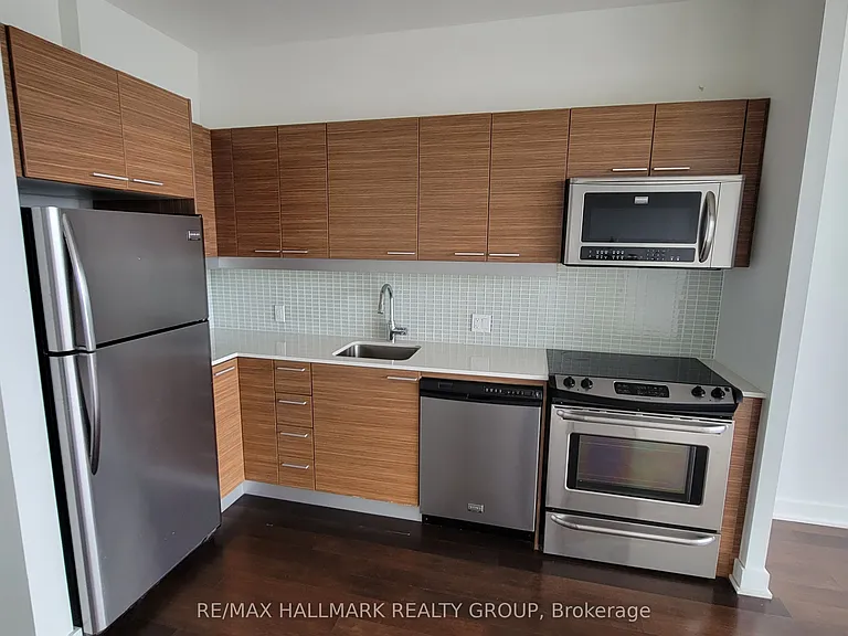 354 Gladstone Ave #907 — Photo 7