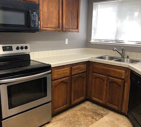 3rd image of 7324 Gloria Dr