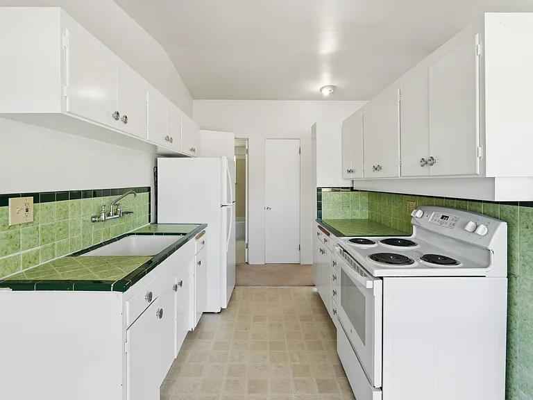 2509 NE 115th St #A — Photo 2