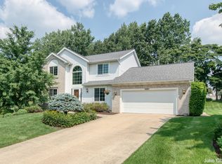 6561 Laguna Vista Dr NE, Rockford, MI 49341