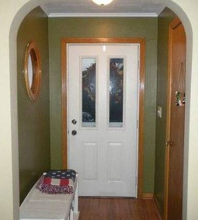 206 Bayberry Entry