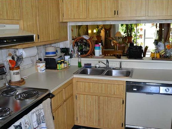 2nd image of 283 Cypress Ln