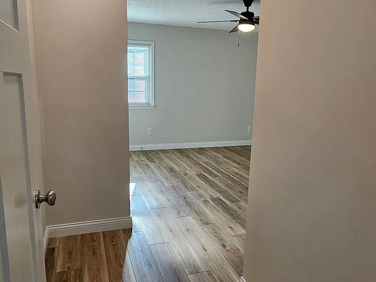 395 W Crocus Dr — Photo 21