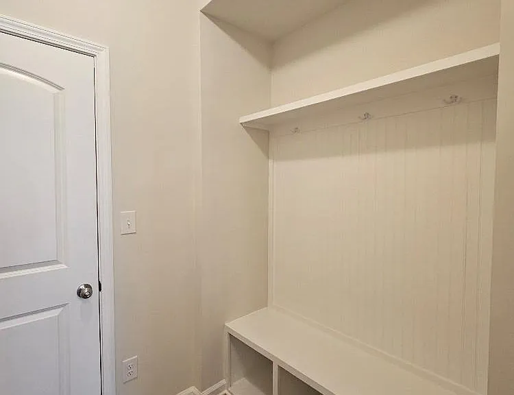 3108 Cheyney Park Dr — Photo 39