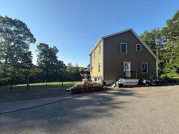 4th image of 155 Elmer St