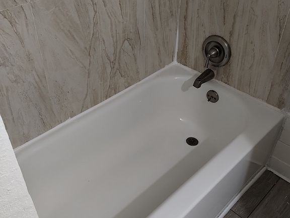 3rd image of 5894 Crest Ave APT B