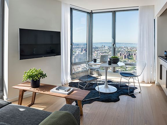 3rd image of 250 Ashland Pl #29J