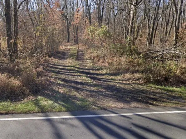 321 Ark Rd, Mount Laurel, NJ 08054