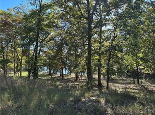 13 Little Ln, Gravois Mills, MO 65037