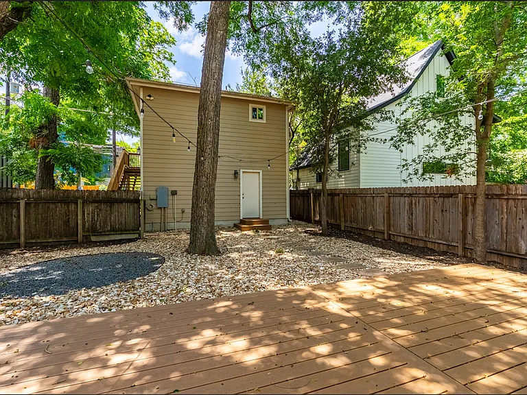 2217 Holly St — Photo 19