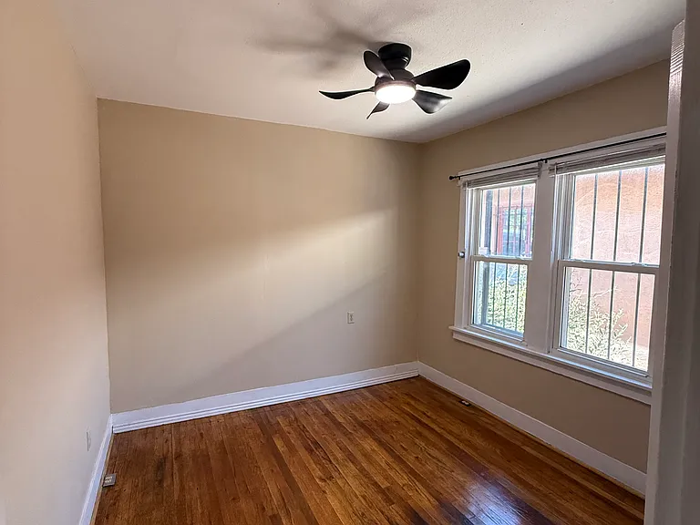614 12th St NW — Photo 10