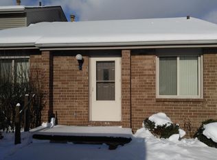 6017 Montevideo Dr UNIT D, Lansing, MI 48917