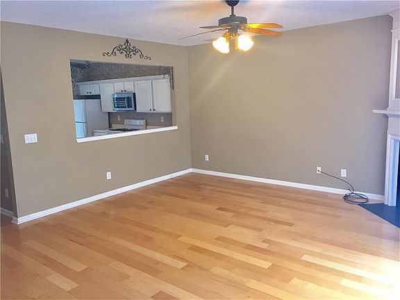 5th image of 4645 Valais Ct Unit 82