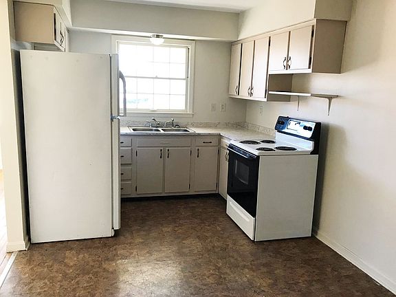 4th image of 2272 Winterberry Dr #A