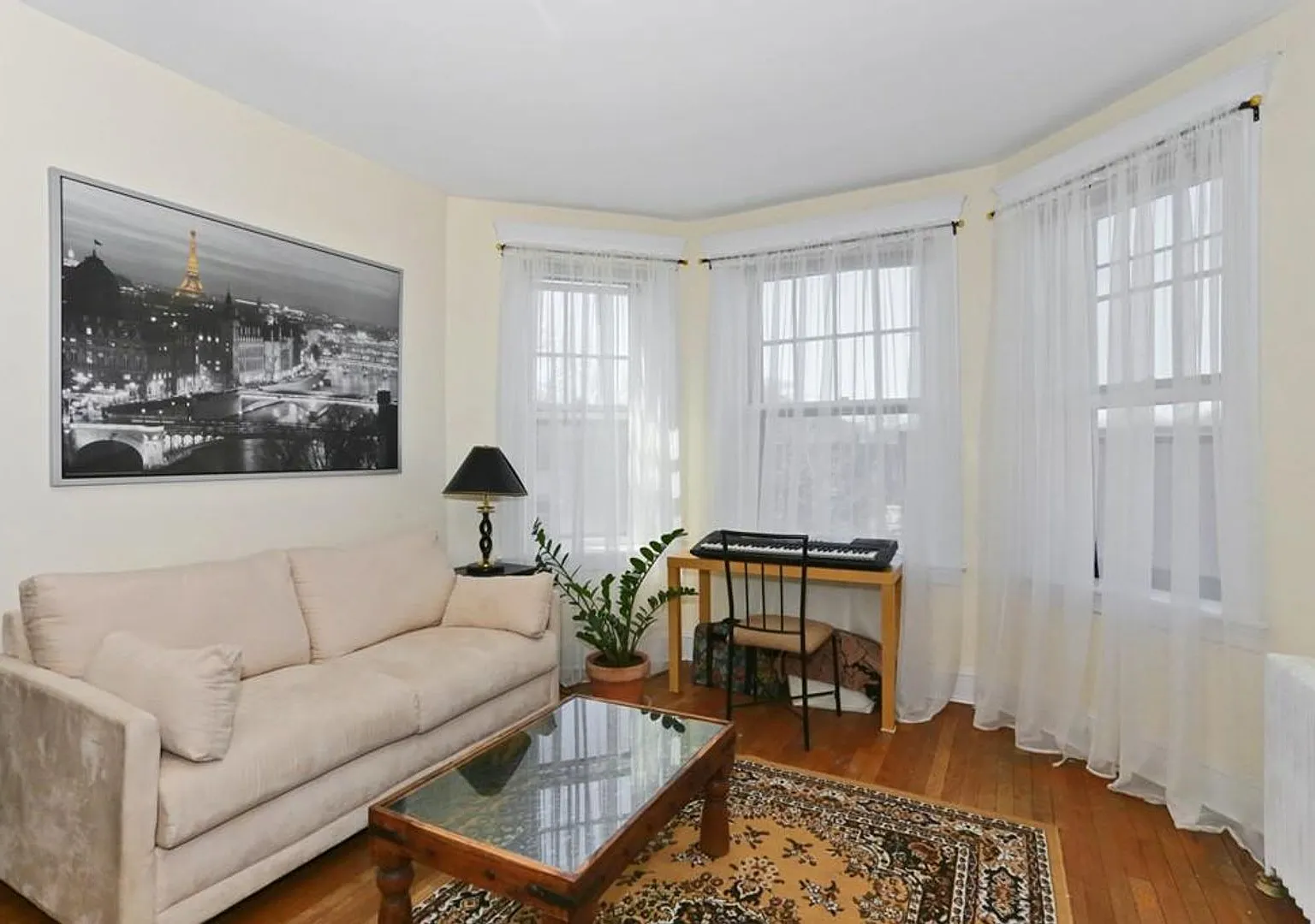 72 Strathmore Rd — Photo 1