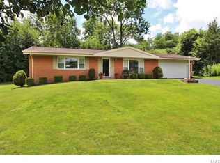 8 Bavarian Ct, Saint Louis, MO 63146
