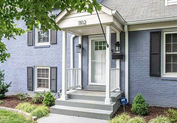 2nd image of 1102 Waynewood Blvd