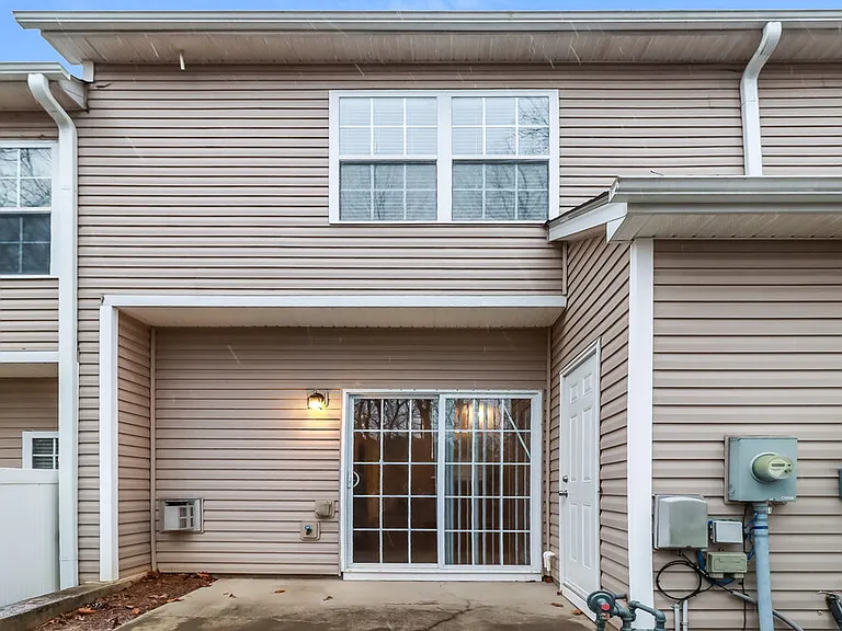3064 Summerfield Ridge Ln — Photo 16