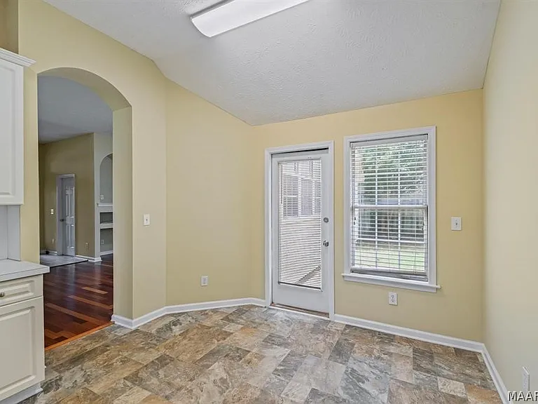 8990 Stoneridge Pl — Photo 10