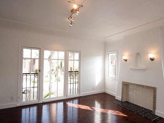 2nd image of 163 N Edgemont St APT 3