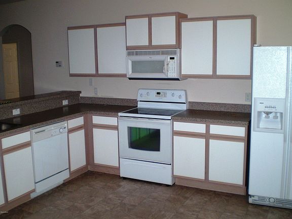 4th image of 798 Aachen Ave NW #0