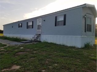 3601 N Higgin Switch Rd, Olney, IL 62450