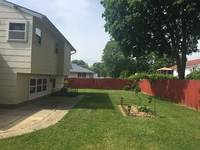 Ruland Rd, Selden — Photo 4