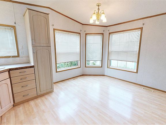 2nd image of 9826 96th Ave