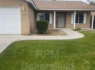 5910 Siena Ln, Bakersfield, CA 93308