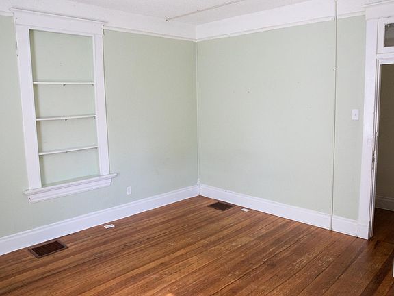 4th image of 515 Washington Ave