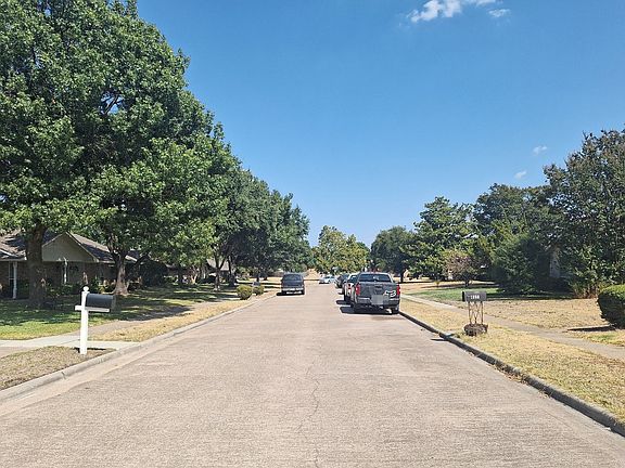 5th image of 1807 Rainbow Dr