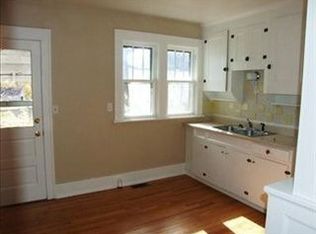 106 Moffet Ave, Chardon, OH 44024