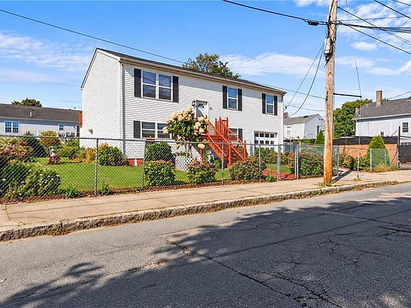 3rd image of 123 Acushnet Ave
