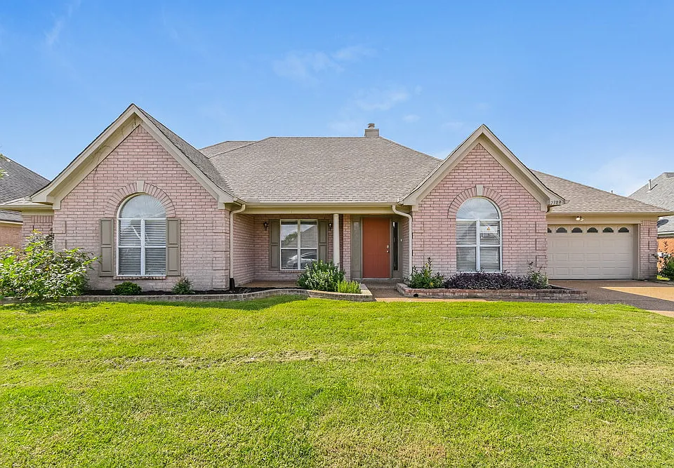 7389 Ivy Trails Cv