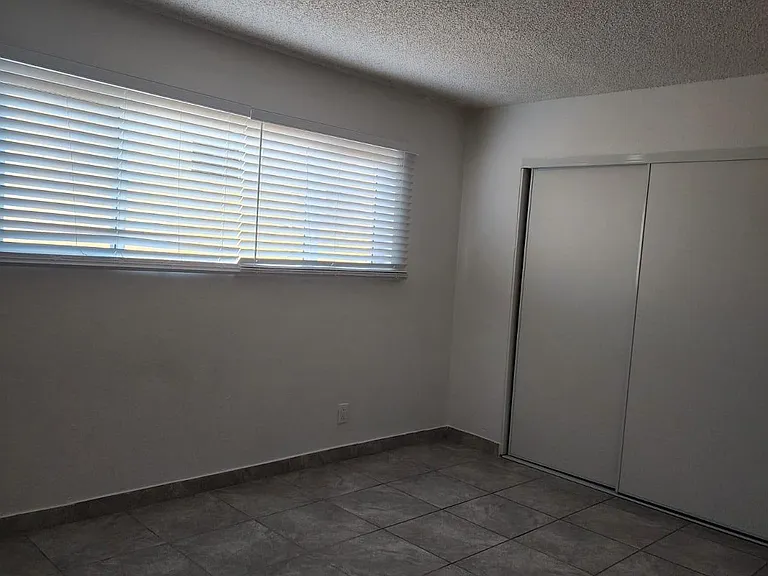 8530 Cedros Ave #11 — Photo 8
