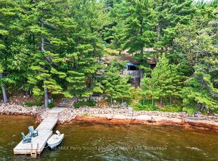 231 Blind Bay Cottagers Rd, Carling, ON P0G 1G0
