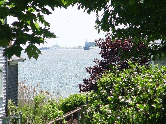 View of Butler's Flat Lighthouse from street