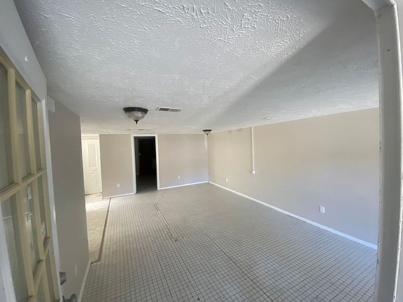 3rd image of 534 Fallowfield Ave #1