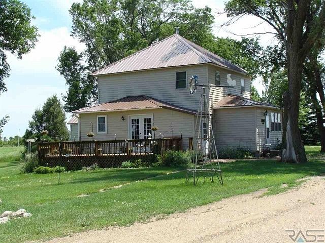 2nd image of 46516 270th St