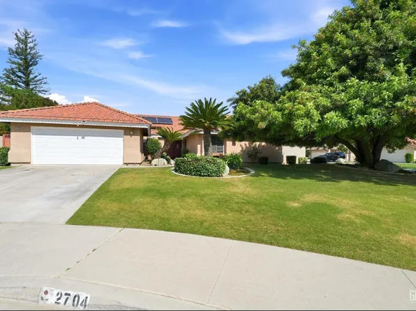 2704 Lehr Pl, Bakersfield, CA 93311